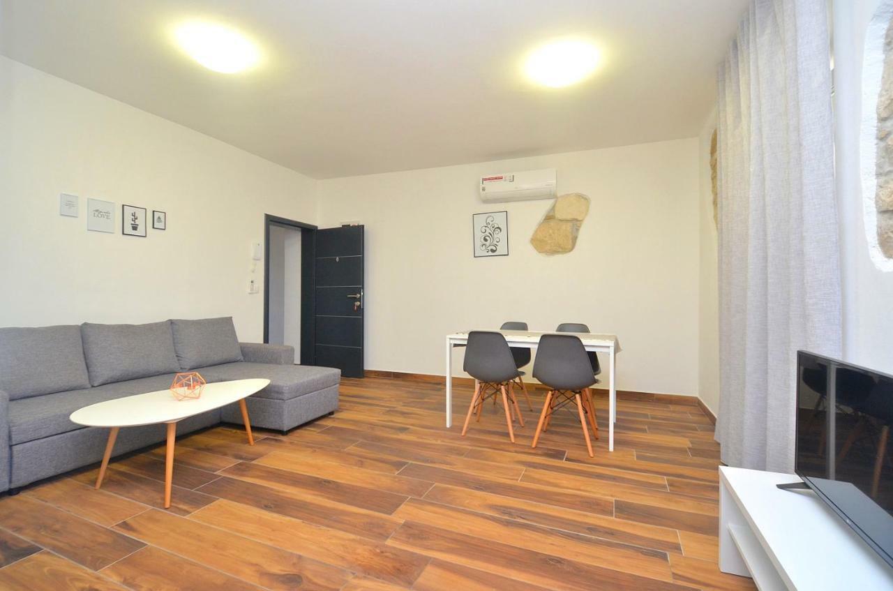 Stella Apartments Novigrad  Exterior photo