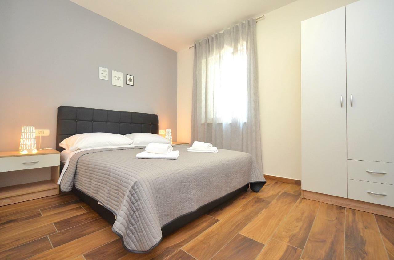 Stella Apartments Novigrad  Exterior photo